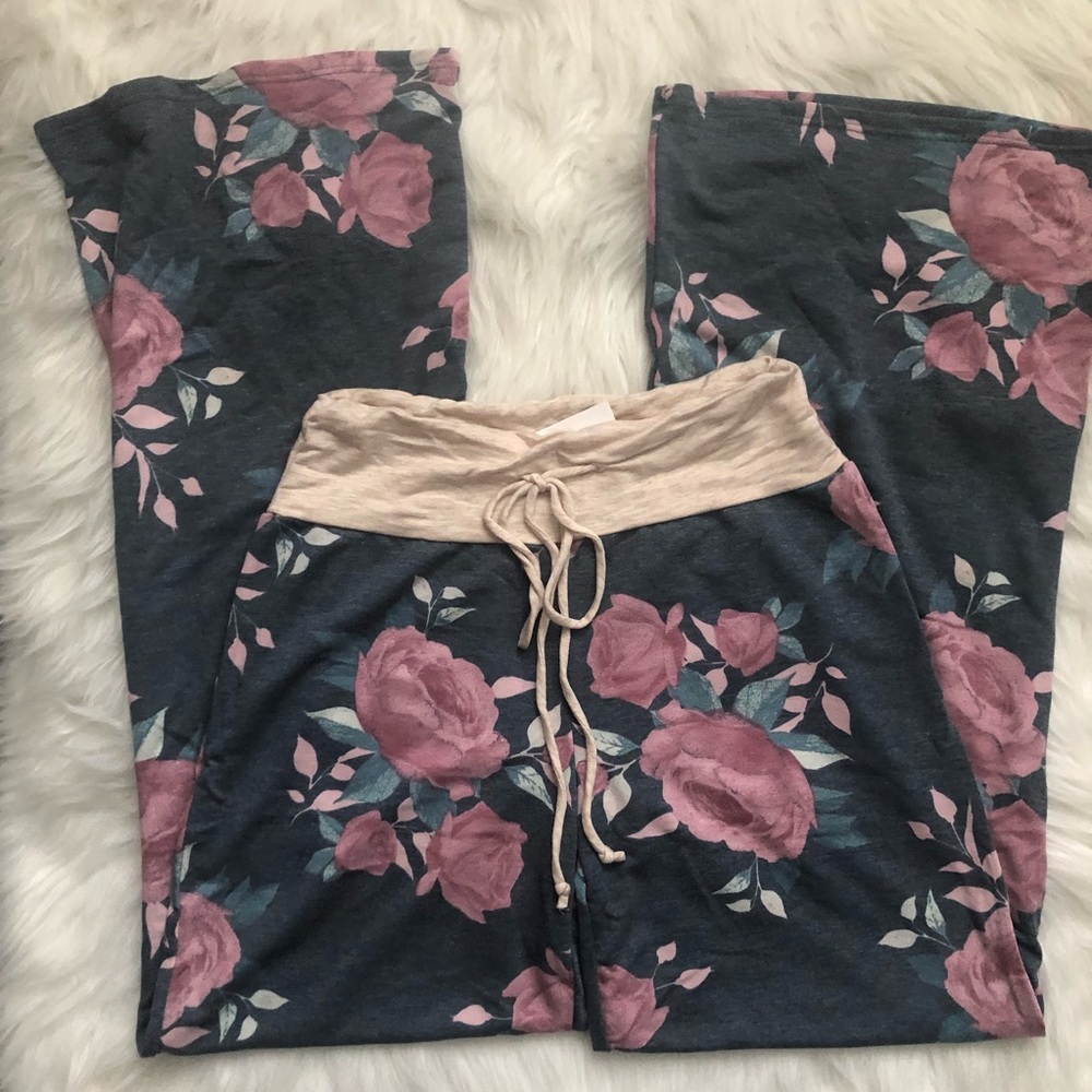 LAST 1 - Floral Casual Pants - Picture 3 of 4